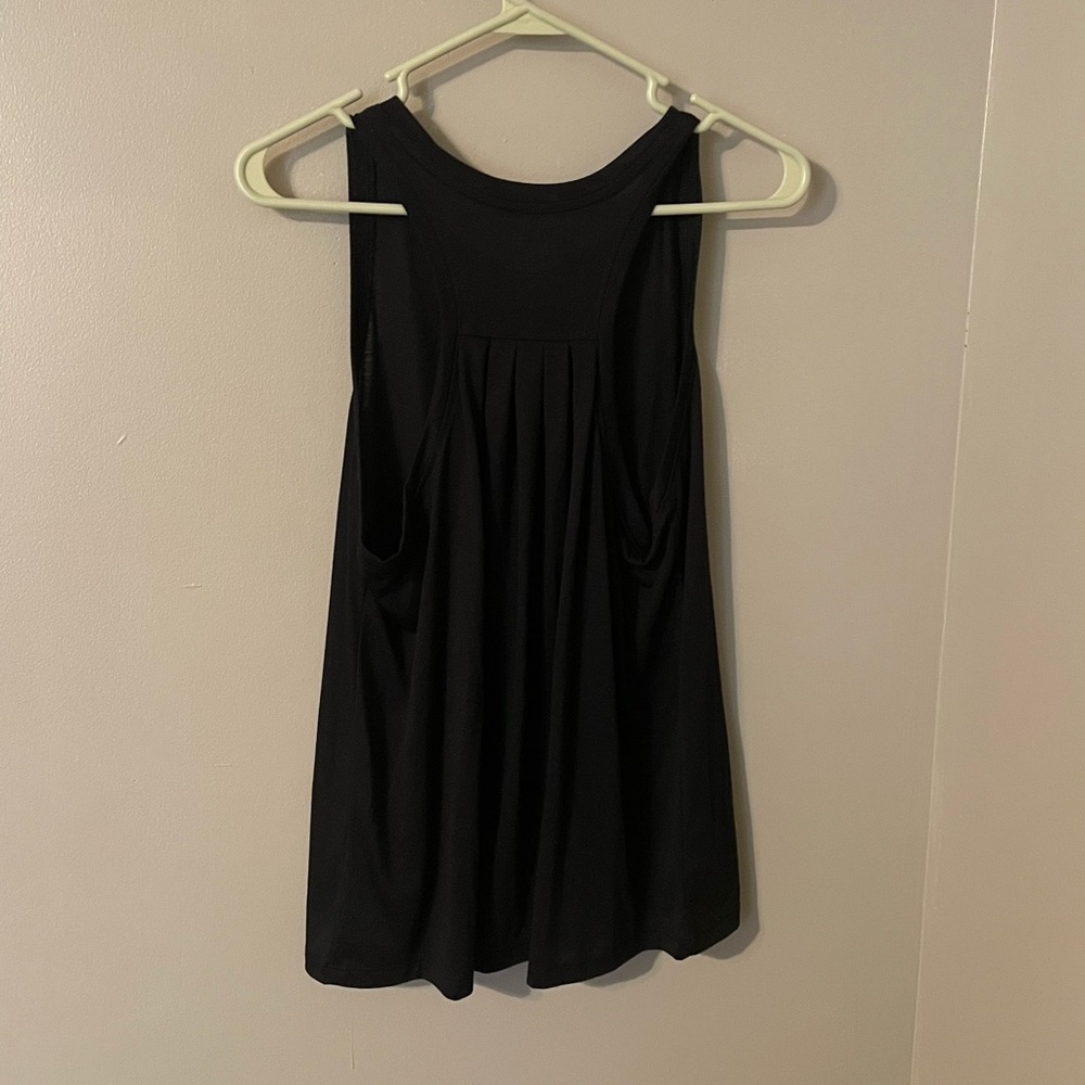 Old Navy Classic Black Tank Top - Picture 2 of 3